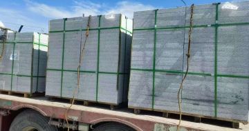 鹤壁 芝麻白花岗岩地铺石装车日常