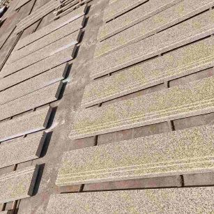 鹤壁 黄金麻花岗岩光面楼梯踏步