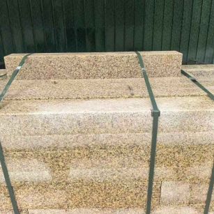 鹤壁 黄金麻花岗岩石材机切面栏杆料半成品