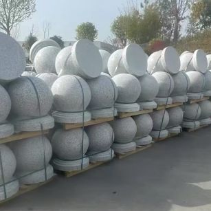 鹤壁 白麻花岗岩石材圆球，石球，挡车球，隔离球，景观石球，风水球等
