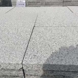 鹤壁 白麻花岗岩石材推荐 荔枝面地铺石