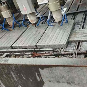 鹤壁 芝麻白花岗岩荔枝面盲道雕刻