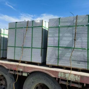 鹤壁 芝麻白花岗岩地铺石装车日常