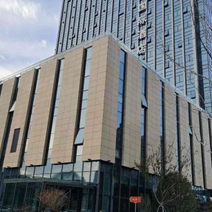 鹤壁 黄金麻花岗岩外墙干挂