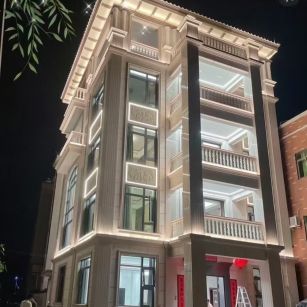 鹤壁 芝麻白花岗岩别墅外墙夜间效果