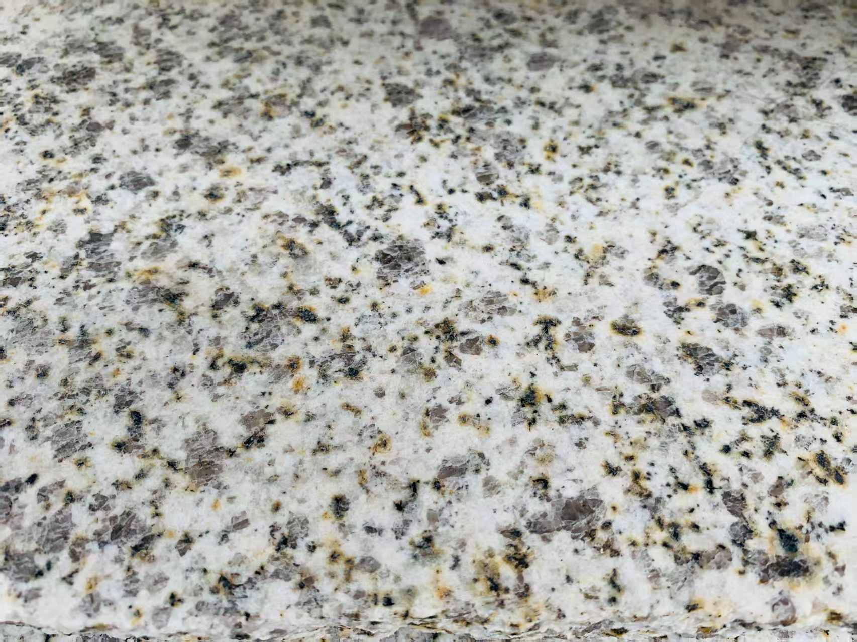 鹤壁 黄金麻花岗岩石材浅黄光面