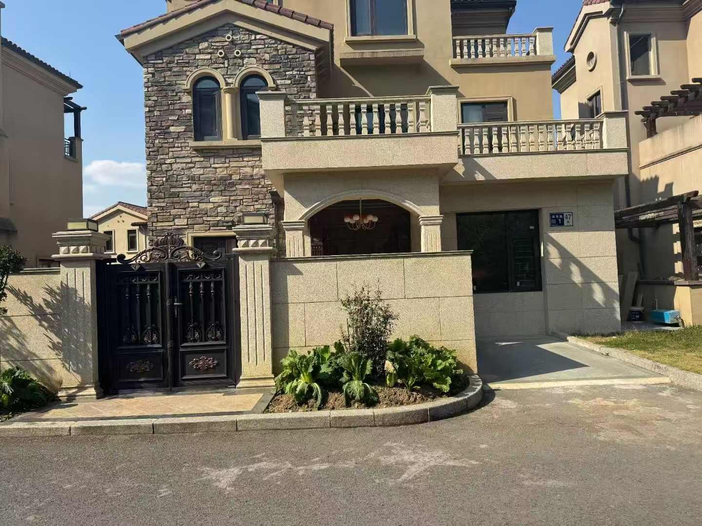 鹤壁黄金麻别墅案例展示