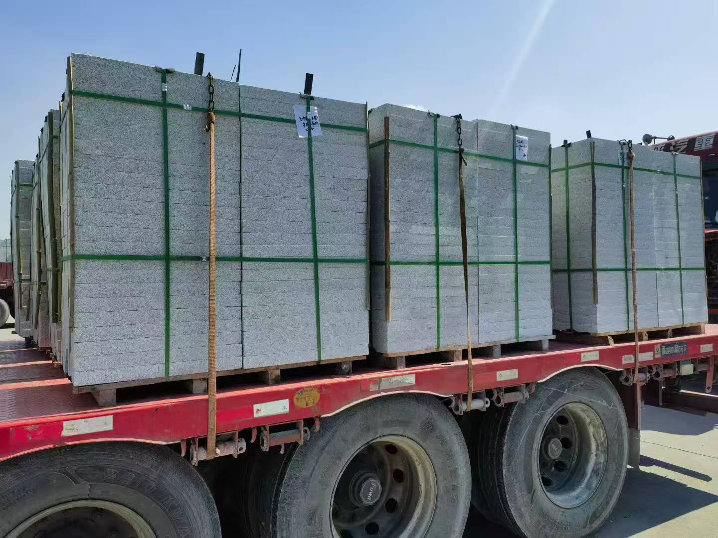 鹤壁芝麻白花岗岩出货日常地铺石