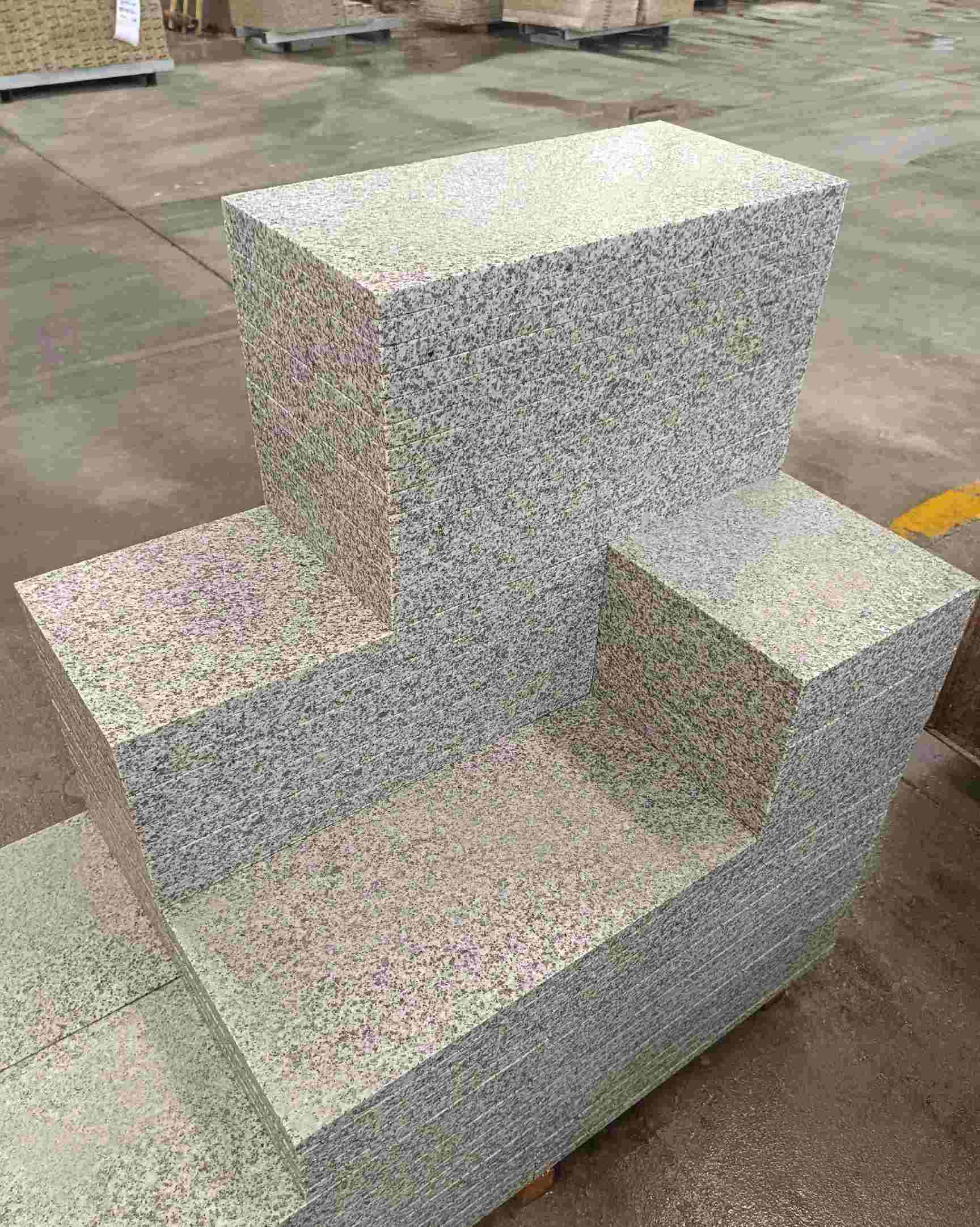 鹤壁 白麻花岗岩荔枝面地铺石