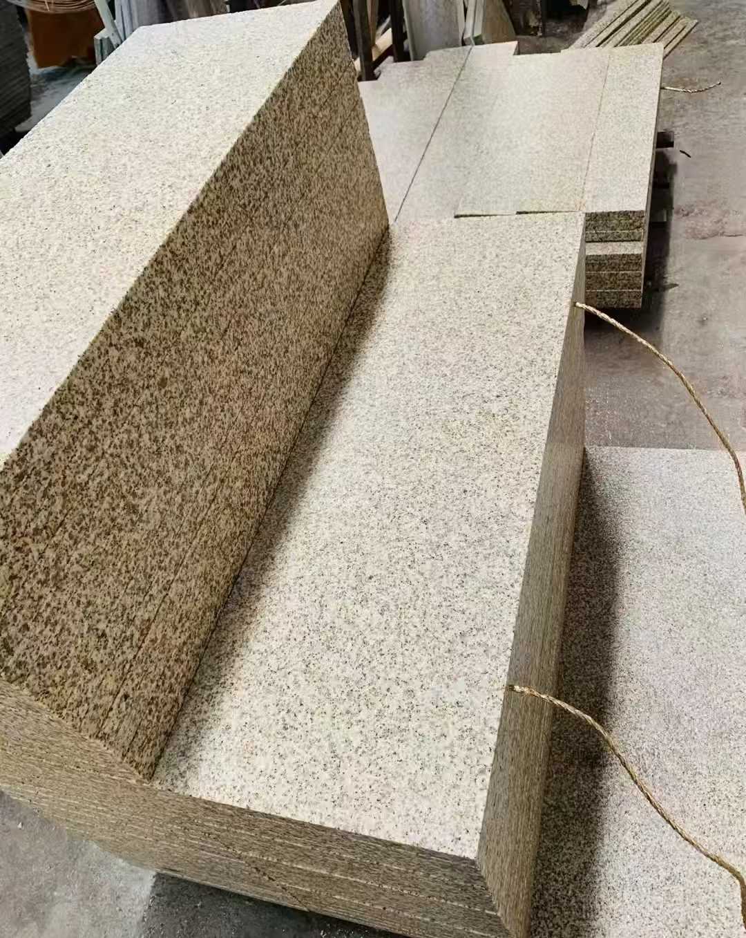 鹤壁 黄金麻荔枝面外墙干挂成品