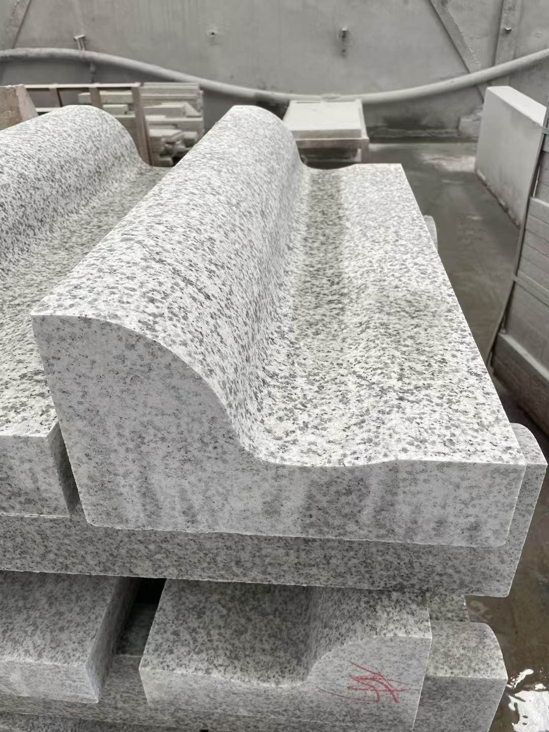 鹤壁 白麻花岗岩S型路沿石，路侧石，马路牙子等