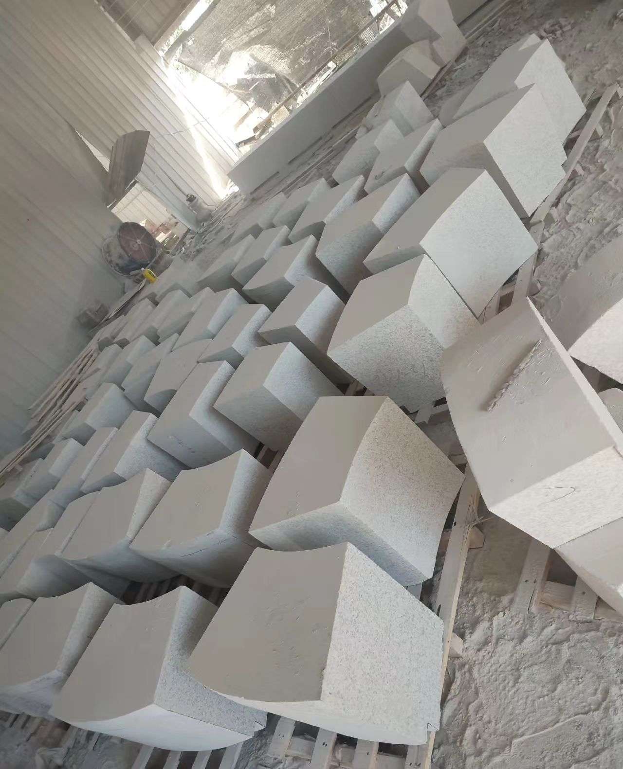 鹤壁 白麻花岗岩异形坐凳