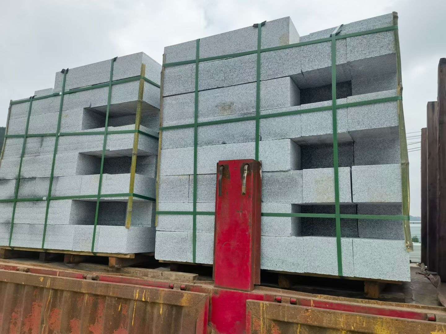 鹤壁 芝麻白花岗岩路沿石，平石，路侧石，马路牙子，路缘石，立缘石，平缘石等